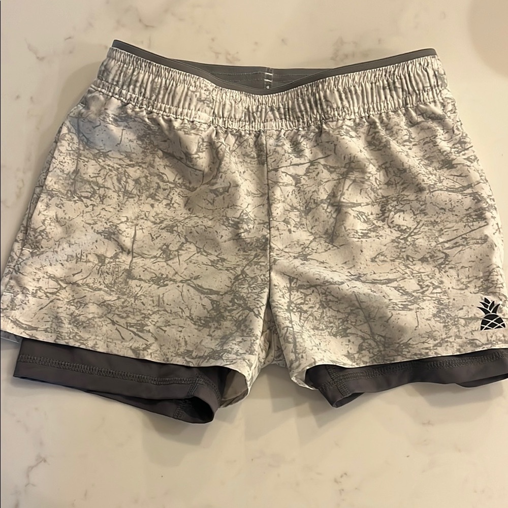 Chubbies boys Gray Patterned Shorts with built in liner